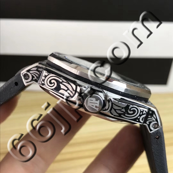 オーデマピゲ時計側面デザイン